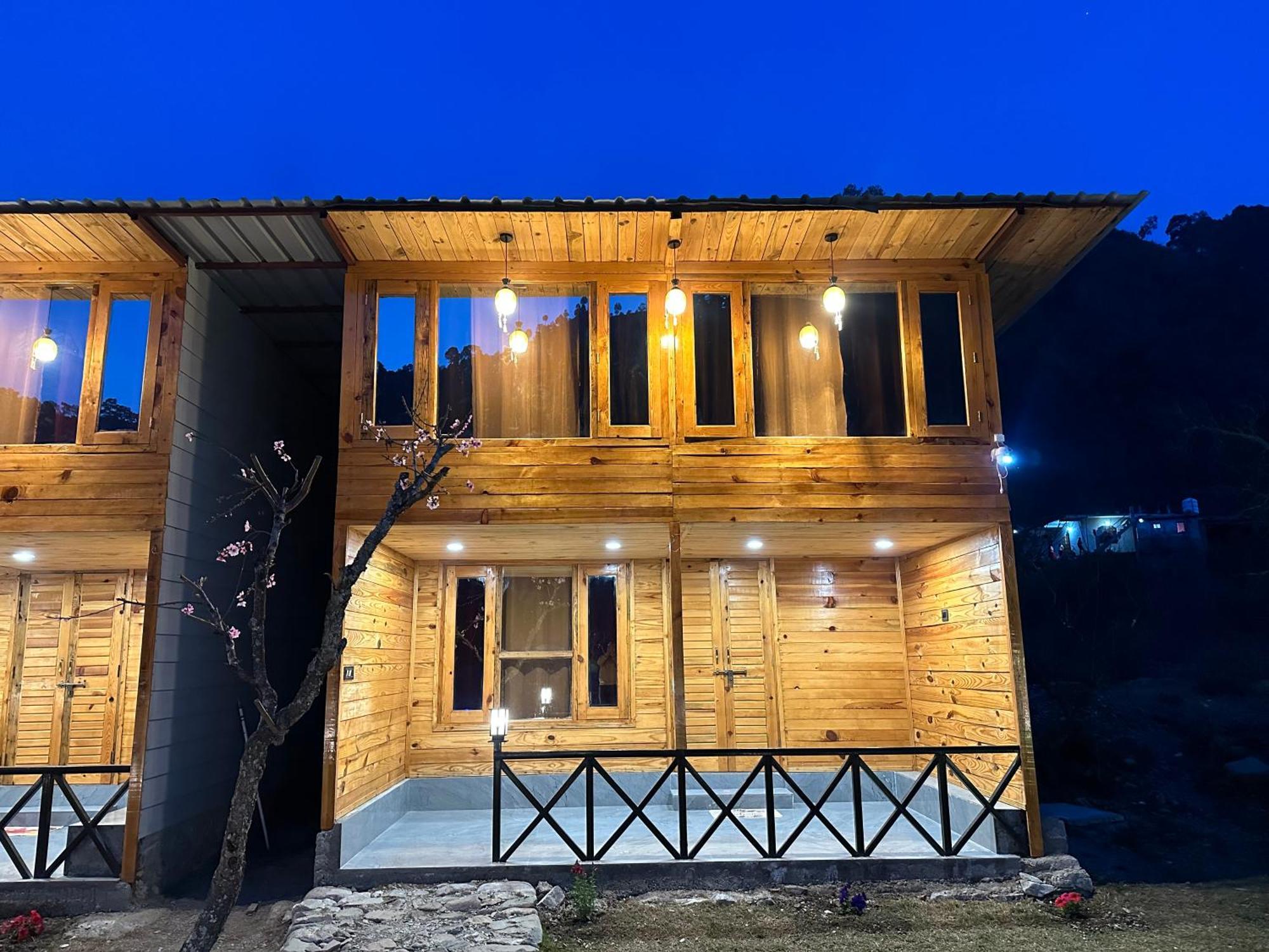 Cabana Riverside Resort - Kainchi Dham Nainital Eksteriør bilde