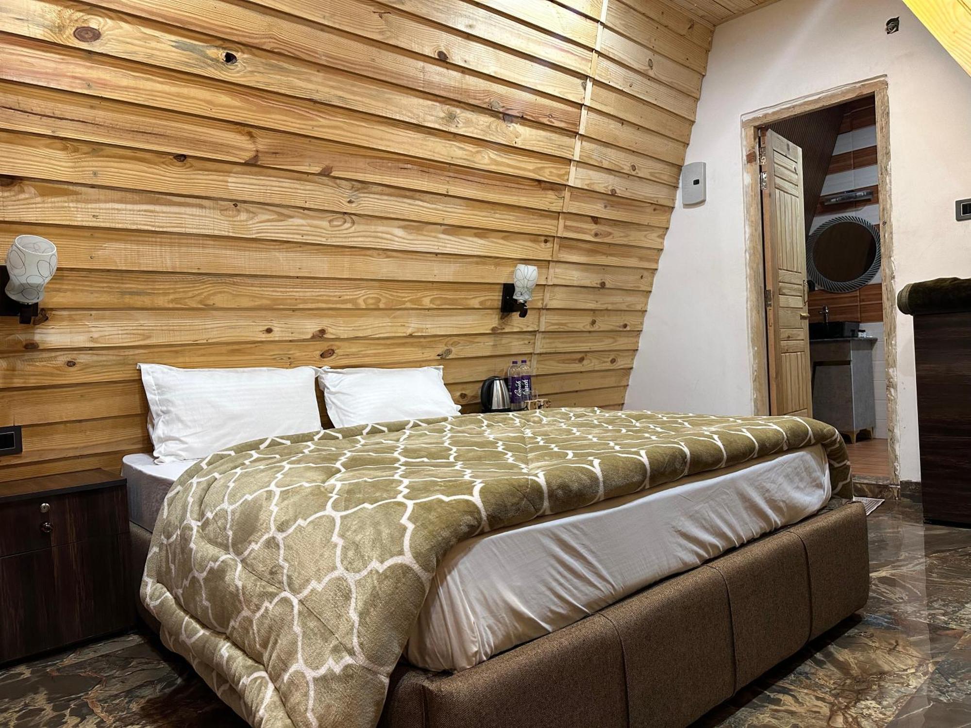 Cabana Riverside Resort - Kainchi Dham Nainital Eksteriør bilde