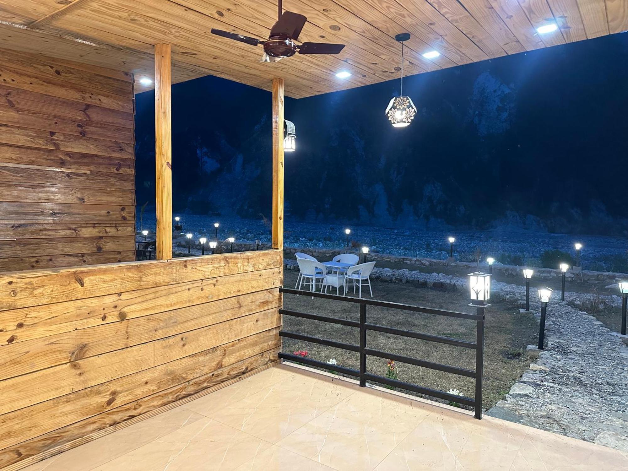 Cabana Riverside Resort - Kainchi Dham Nainital Eksteriør bilde