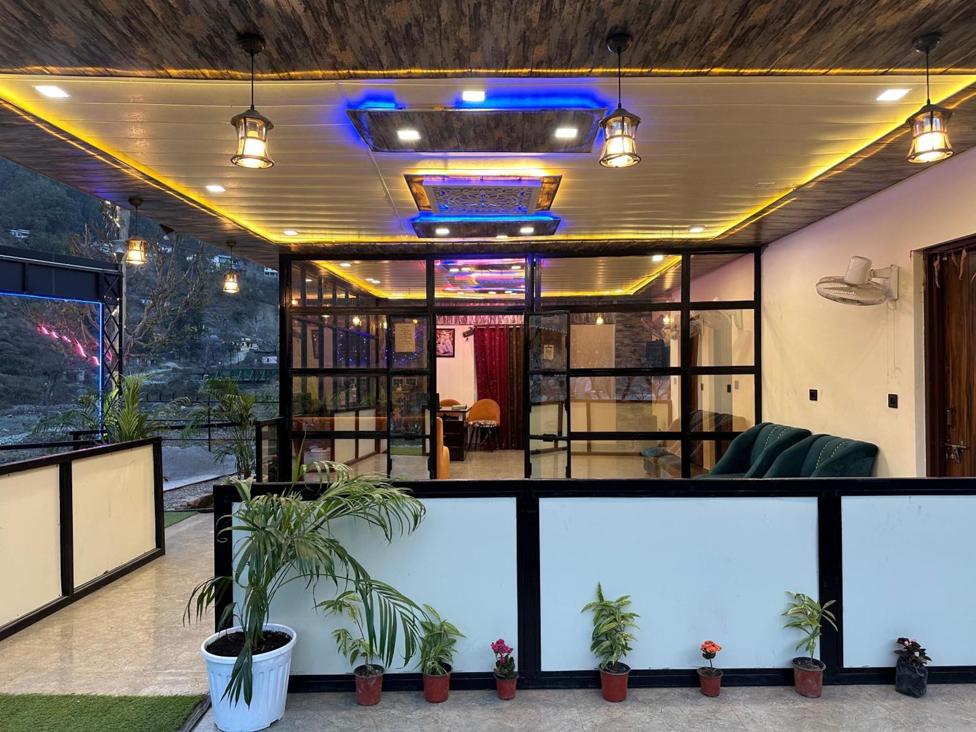 Cabana Riverside Resort - Kainchi Dham Nainital Eksteriør bilde